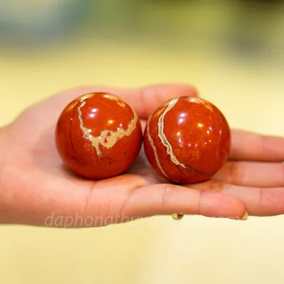 Bi Lăn Tay Ngọc Bích Đỏ Cao Cấp, Quà Tặng Phong Thủy - M0400