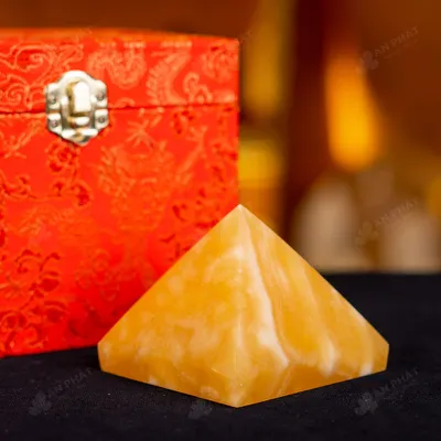 Kim Tự Tháp Phong Thủy Ngọc Hoàng Long - 0,57kg - M1848057