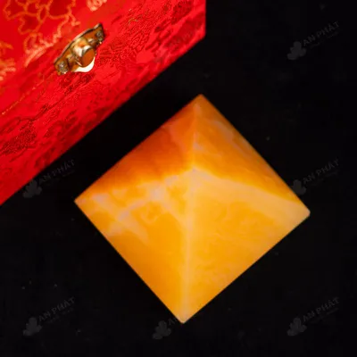 Kim Tự Tháp Phong Thủy Ngọc Hoàng Long - 0,57kg - M1848057