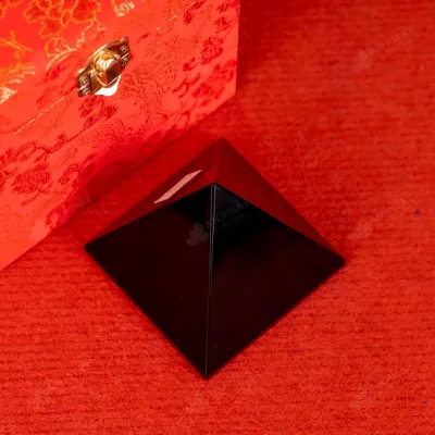 Kim Tự Tháp Phong Thủy Obsidian Đen - 0,44kg - M2920044