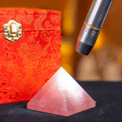 Kim Tự Tháp Phong Thủy Thạch Anh Hồng - 0,25kg - M2918025