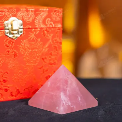 Kim Tự Tháp Phong Thủy Thạch Anh Hồng - 0,25kg - M2918025