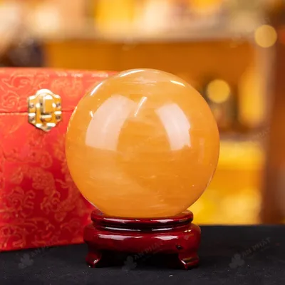 Quả Cầu Phong Thủy Canxit Vàng - 1,5kg - M290615