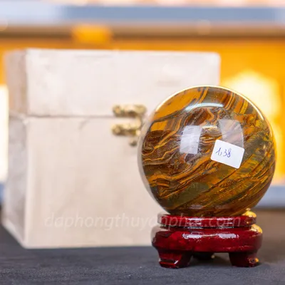 Quả Cầu Phong Thủy Màu Đỏ Đá Mắt Hổ M039010 1.38Kg - 9.5cm