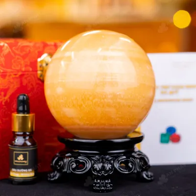Quả Cầu Đá Phong Thủy Hoàng Long (Onyx) Vàng - 1,4kg - M1836140