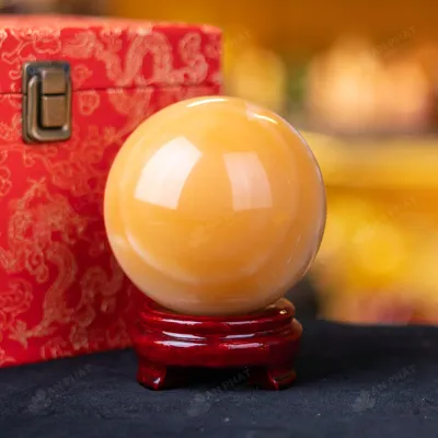 Quả Cầu Đá Phong Thủy Hoàng Long (Onyx) Vàng - 1,4kg - M183614