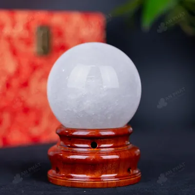 Quả Cầu Phong Thủy Đá Thạch Anh Trắng - 0,81Kg - M0606081