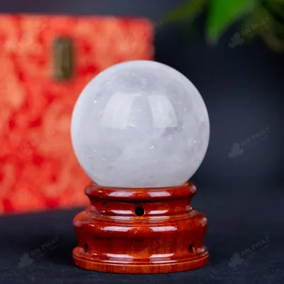 Quả Cầu Phong Thủy Đá Thạch Anh Trắng - 0,83Kg - M0606083