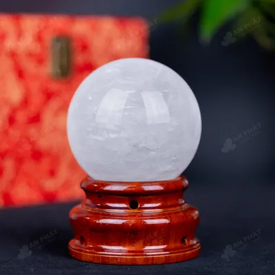 Quả Cầu Phong Thủy Đá Thạch Anh Trắng - 0,84Kg - M0606084