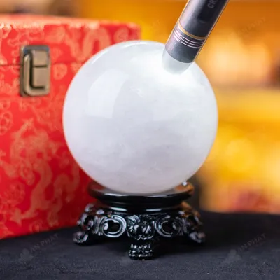 Quả Cầu Phong Thủy Đá Thạch Anh Trắng - 1,83Kg - M0606183