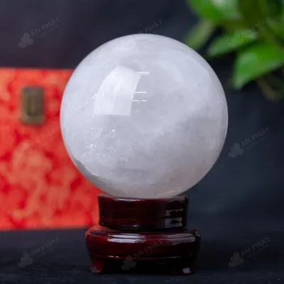Quả Cầu Phong Thủy Đá Thạch Anh Trắng - 2,84Kg - M0606284