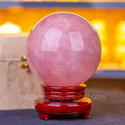 Quả Cầu Phong Thủy Đá Thạch Anh Hồng Có Sao* 3.45kg - 14cm M09445