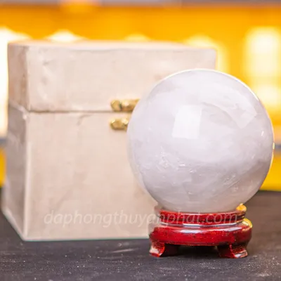 Quả Cầu Phong Thuỷ Thạch Anh Trắng 1,87kg - M06068