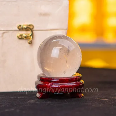 Qủa Cầu Phong Thủy Đá Thạch Anh Trắng 0,55kg 7cm M03870