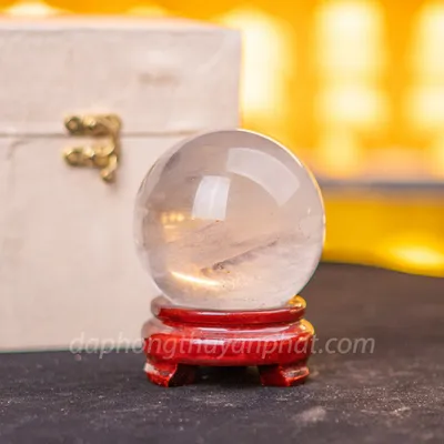Quả Cầu Phong Thuỷ Thạch Anh Trắng 0.84kg - M08891