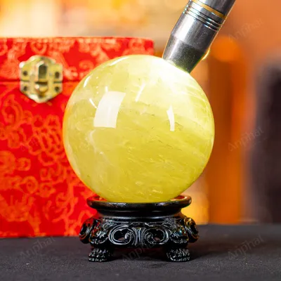Quả Cầu Phong Thủy Đá Thạch Anh Vàng 2A Có Sao - 0,85kg - M2606085