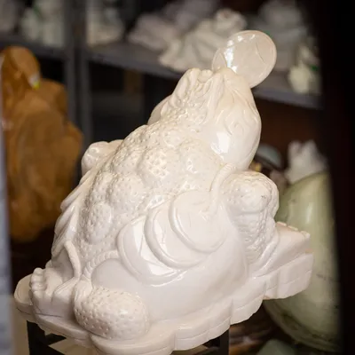 Thiềm Thừ (Cóc 3 Chân, Cóc Ngậm Tiền) Ngọc Marble ~110kg 