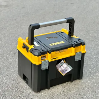 Thùng Dewalt đựng dụng cụ Dewalt DWST83343-1