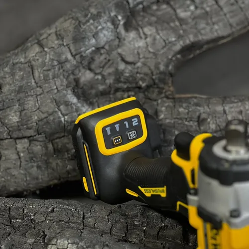 Máy siết bulong dùng pin 20V Dewalt DCF922