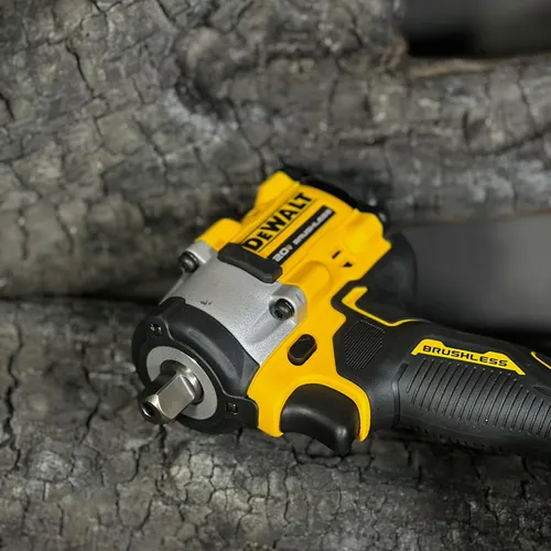 Máy siết bulong dùng pin 20V Dewalt DCF922