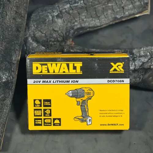 Máy khoan và vặn vít dùng pin 18V Dewalt DCD708