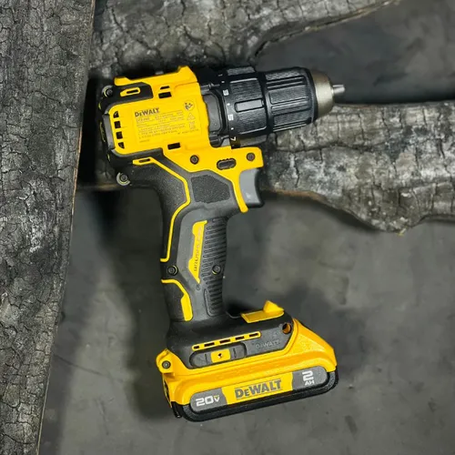 Máy khoan và vặn vít dùng pin 18V Dewalt DCD708