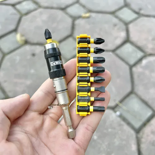 Đầu lắc léo giữ mũi bắt vít 10 chi tiết Dewalt DT70518