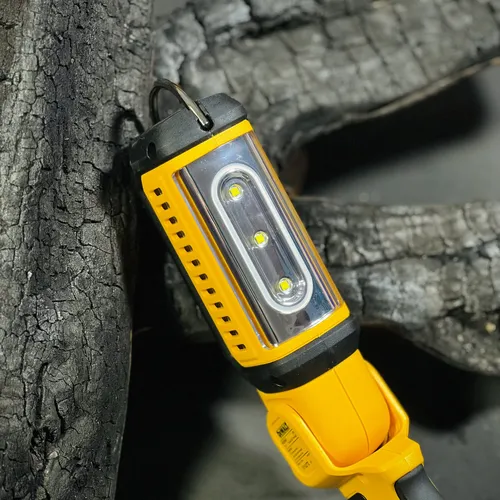 Đèn LED Pin DEWALT 20V MAX DCL050N-KR
