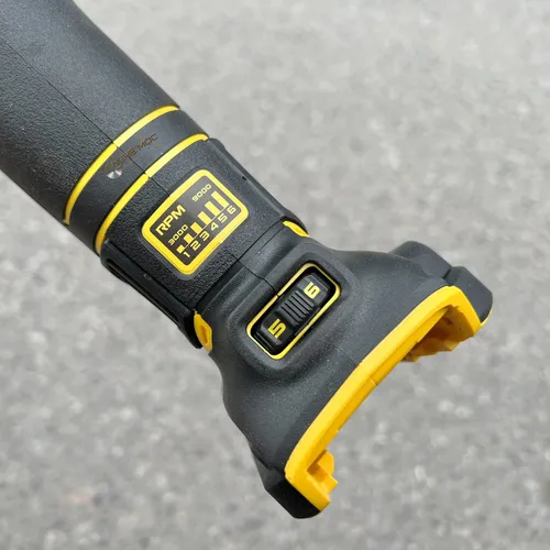 Máy mài góc DeWALT DCG409VSN-B1 có chỉnh tốc độ