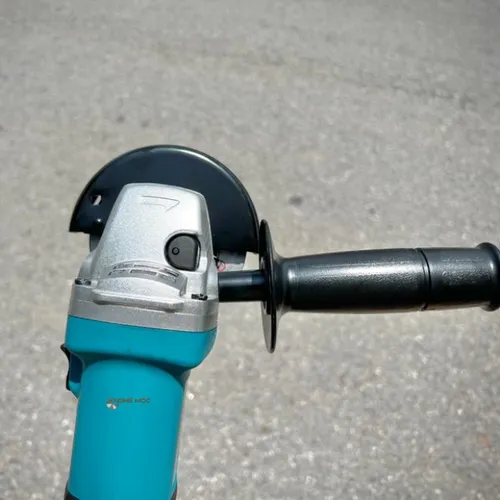 Máy mài góc Makita 9556HN 100mm Công tắc sườn