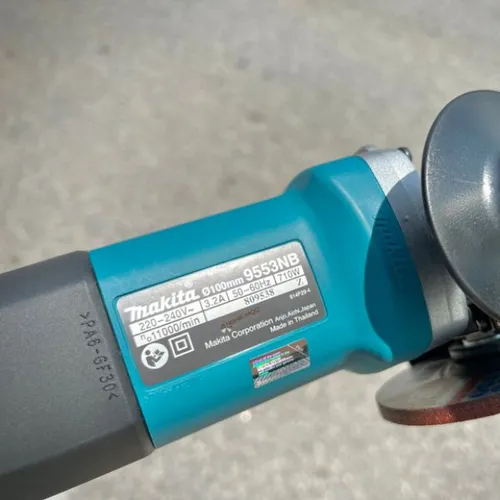 Máy mài góc Makita 9556HN 100mm Công tắc sườn
