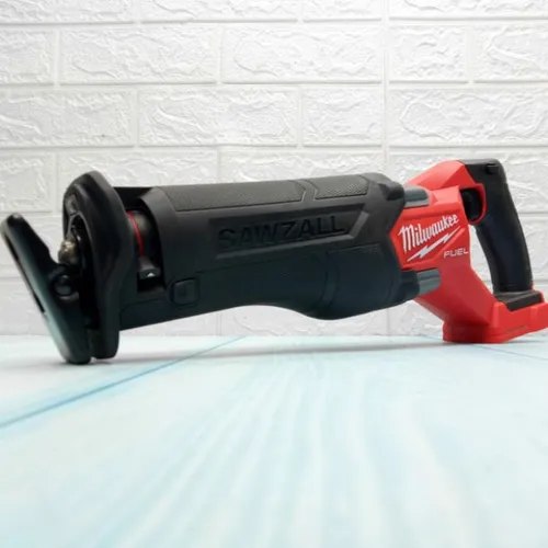 Máy cưa kiếm Milwaukee M18 FSZ