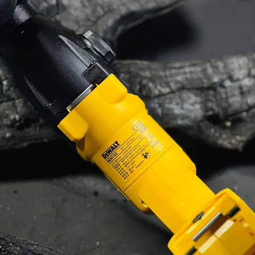 Máy khoan bê tông pin DeWALT 18V DCH133N