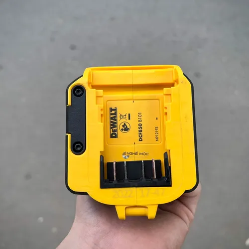Máy bắt vít dùng pin 18V Dewalt DCF850