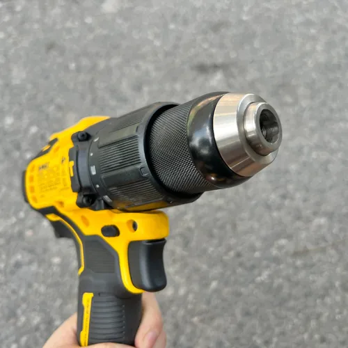Combo máy khoan dùng pin 18v Dewalt DCD709D2