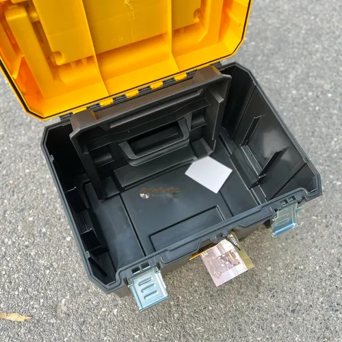 Thùng Dewalt đựng dụng cụ Dewalt DWST83343-1