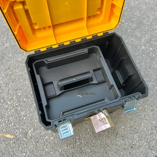 Thùng Dewalt đựng dụng cụ Dewalt DWST83343-1