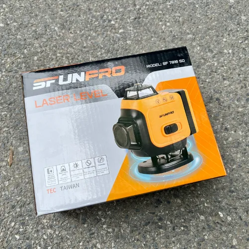 Máy cân mực 16 tia SFUNPRO SF 7916SD (16 tia xanh)