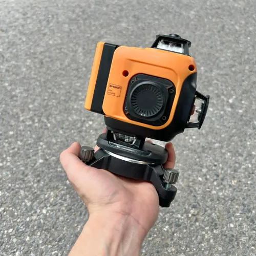 Máy cân mực 16 tia SFUNPRO SF 7916SD (16 tia xanh)