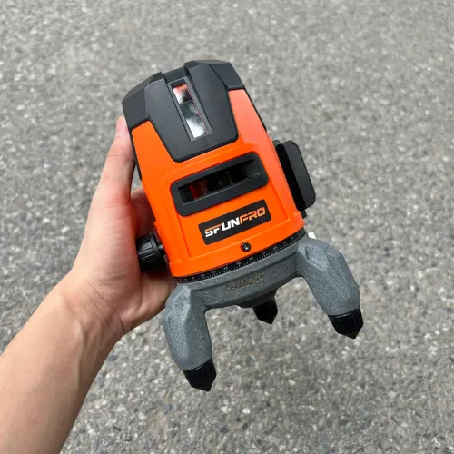 Máy cân mực 5 tia SFUNPRO SF 6605CG (tia xanh)