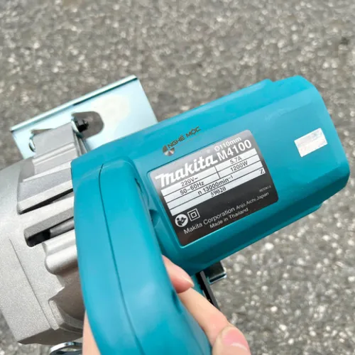 Máy Cắt Đá/Gạch Makita M4100B (110mm)