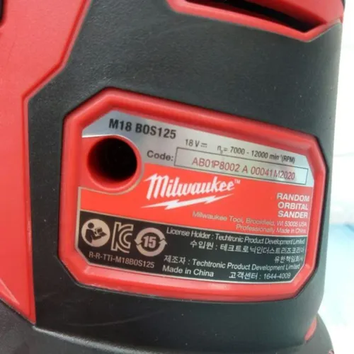 Máy chà nhám Milwaukee dùng pin M18 BOS125 (2648)