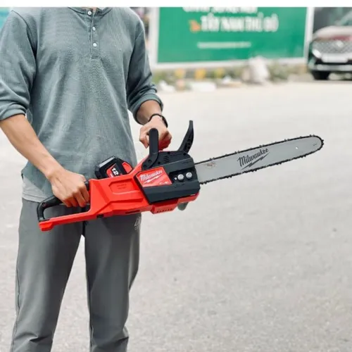 Máy cưa xích Milwaukee M18 FCHS