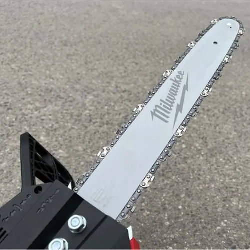 Máy cưa xích Milwaukee M18 FCHS