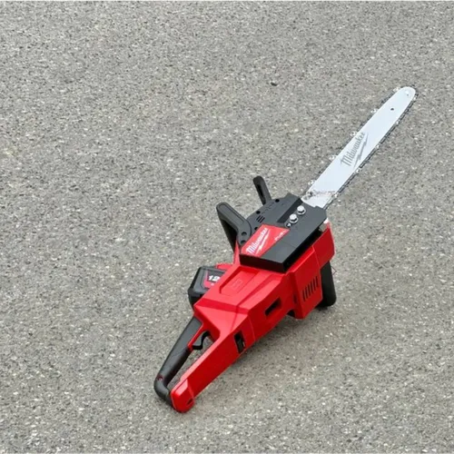 Máy cưa xích Milwaukee M18 FCHS