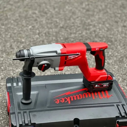 Máy khoan be tong 18v Milwaukee M18 BLHACD26