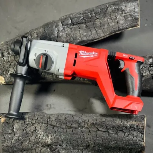 Máy khoan be tong 18v Milwaukee M18 BLHACD26