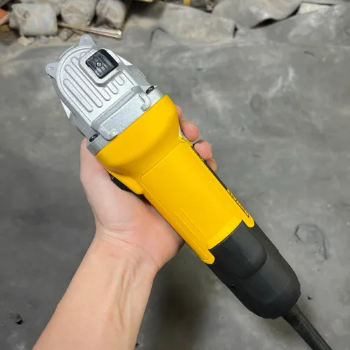 Máy mài góc cầm tay dùng pin Dewalt DWE750S-B1(Công tắc hông)
