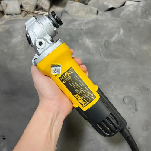 Máy mài góc cầm tay dùng pin Dewalt DWE750S-B1(Công tắc hông)