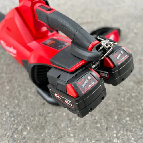 Máy thổi bụi dùng 2 pin Milwaukee M18 F2BL